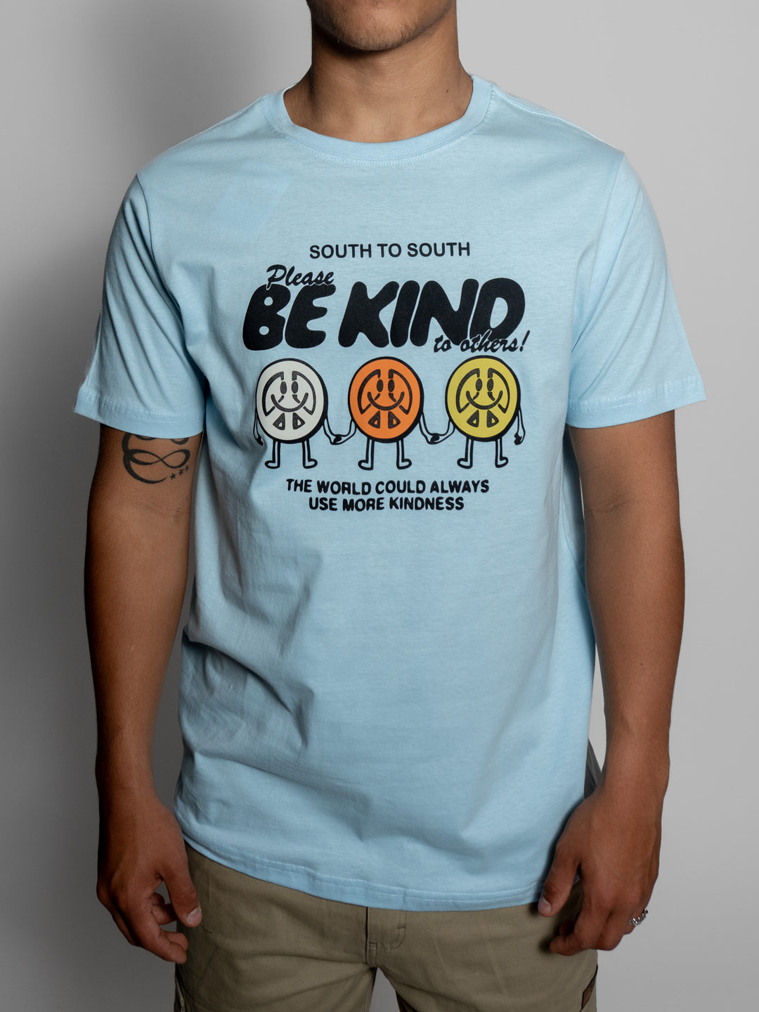 Camiseta "Be Kind"